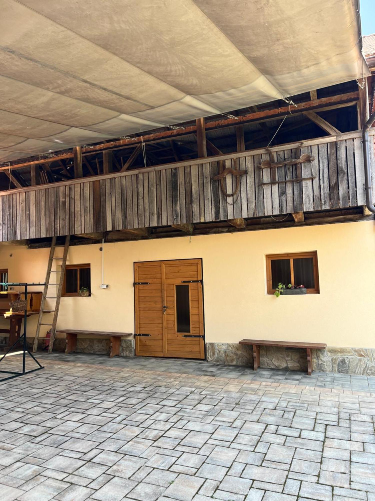 Villa Domacija Brdar Adlesici Exterior foto